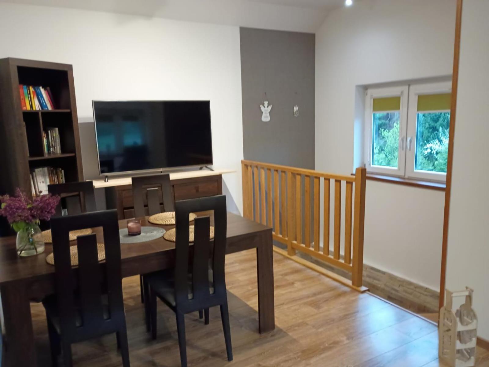 Apartament Pod Lasem Tenczynek Bagian luar foto