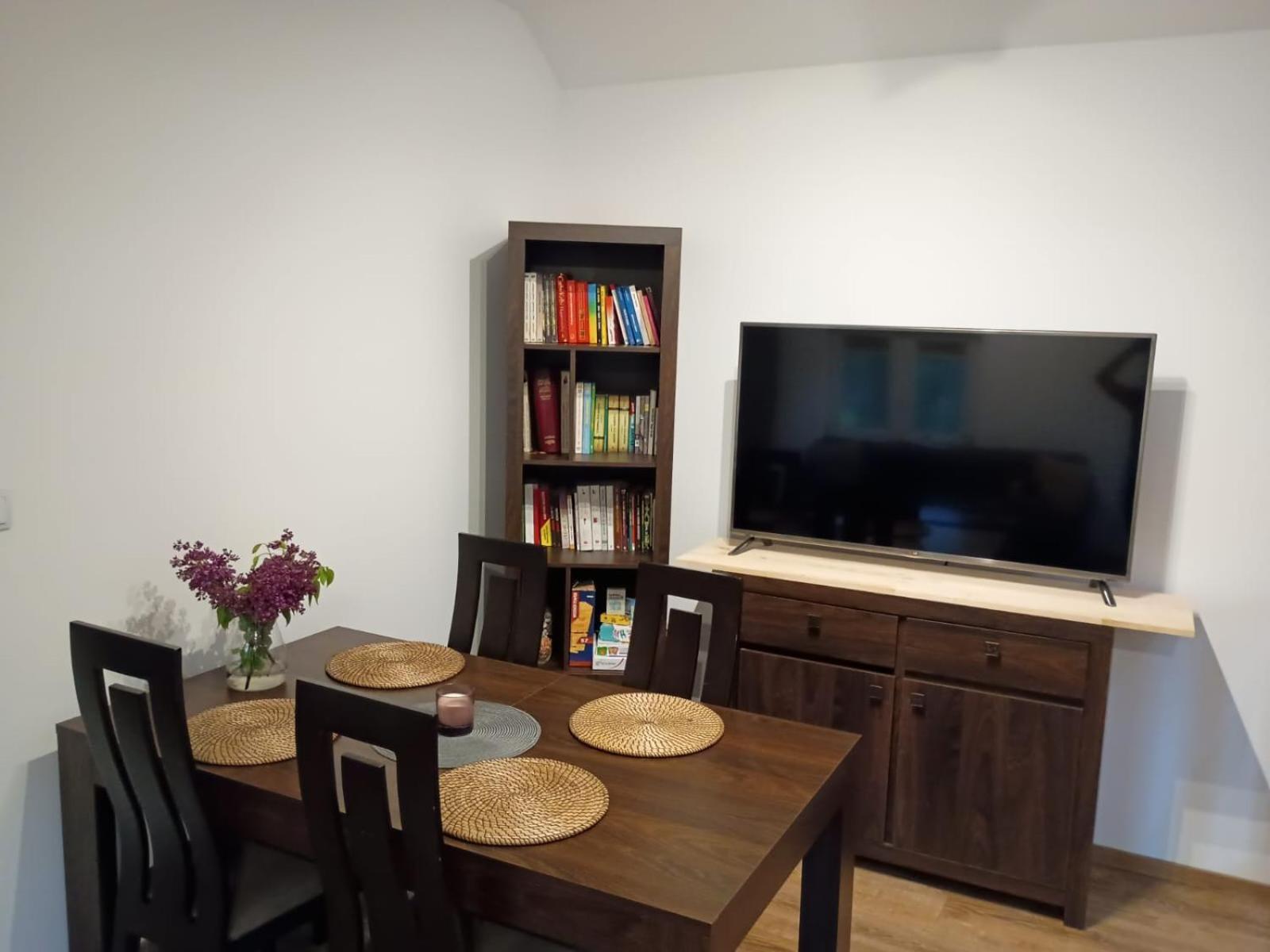 Apartament Pod Lasem Tenczynek Bagian luar foto
