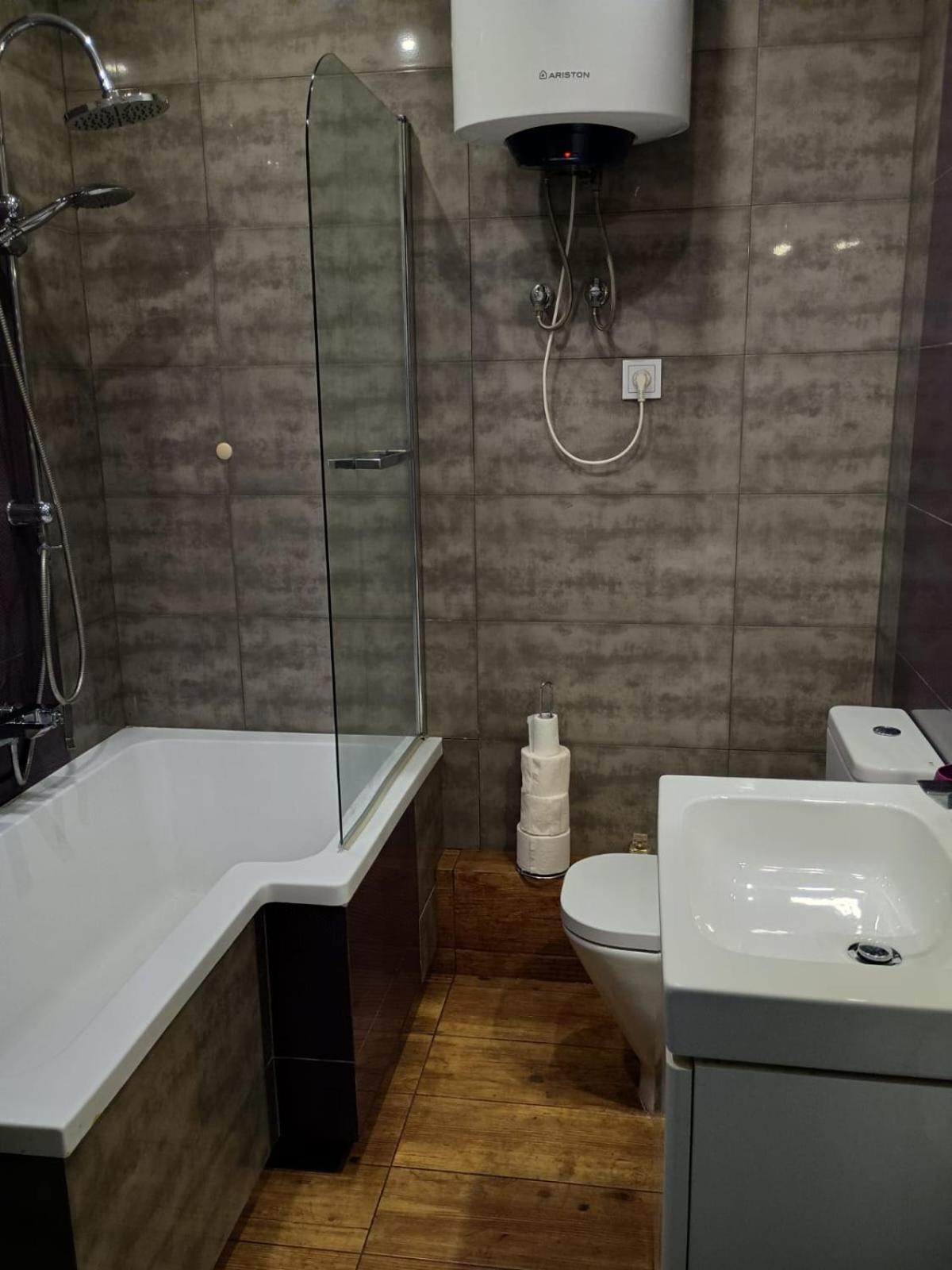 Apartament Pod Lasem Tenczynek Bagian luar foto